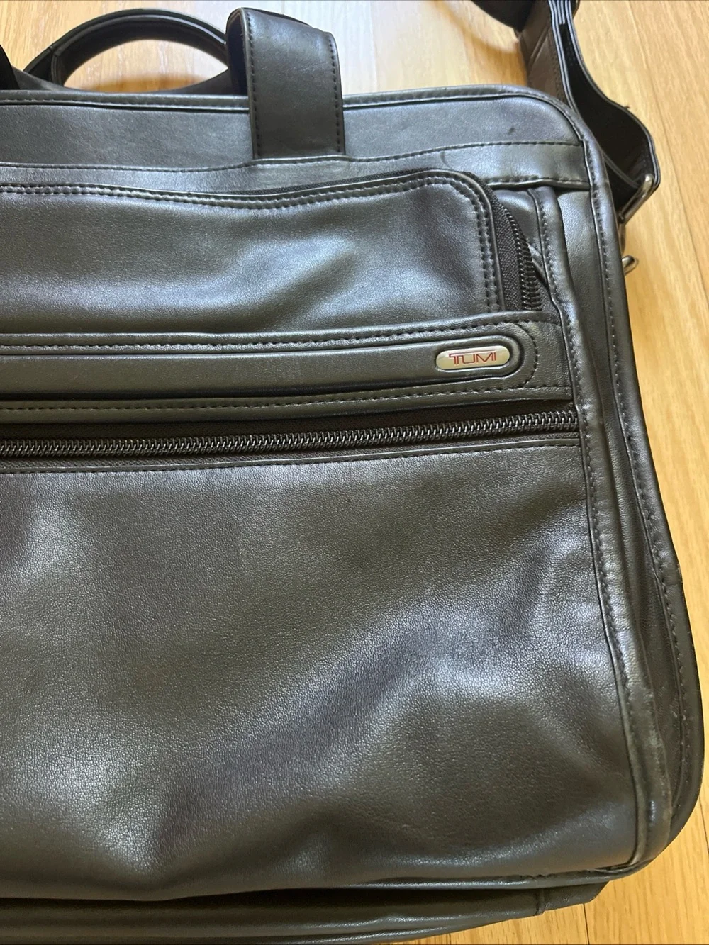 Tumi executive style